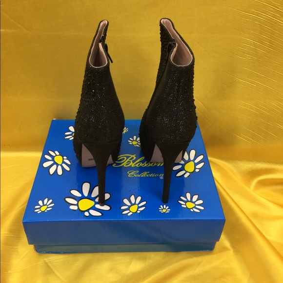 Sexy black heel ALL SIZES - Picture 4 of 8